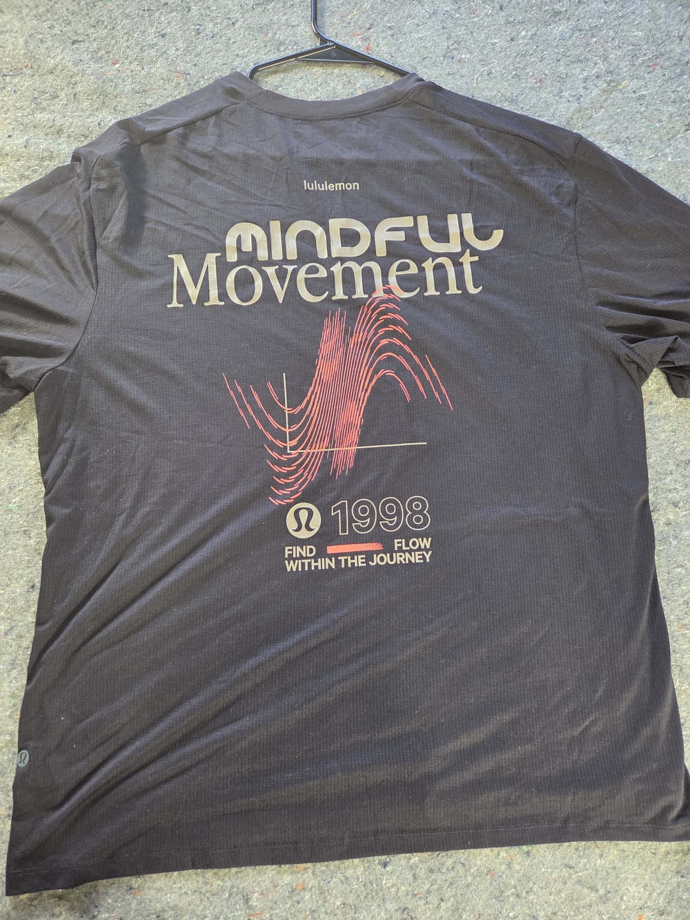 Lululemon Mile Maker Mesh Shirt Men’s Black Mindful Movement 1998 Graphic